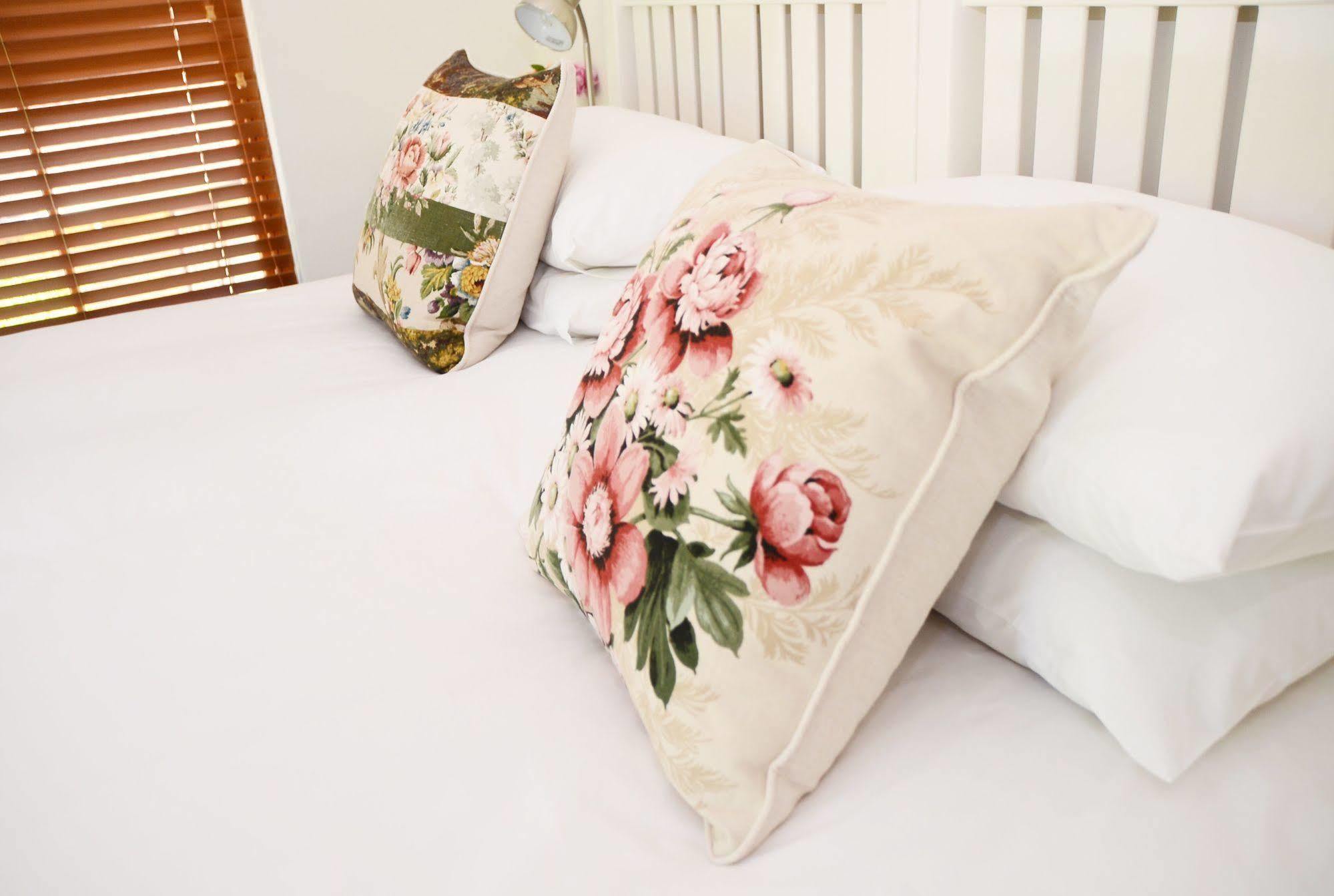 Penelope'S Stellenbosch Bed & Breakfast Exterior foto