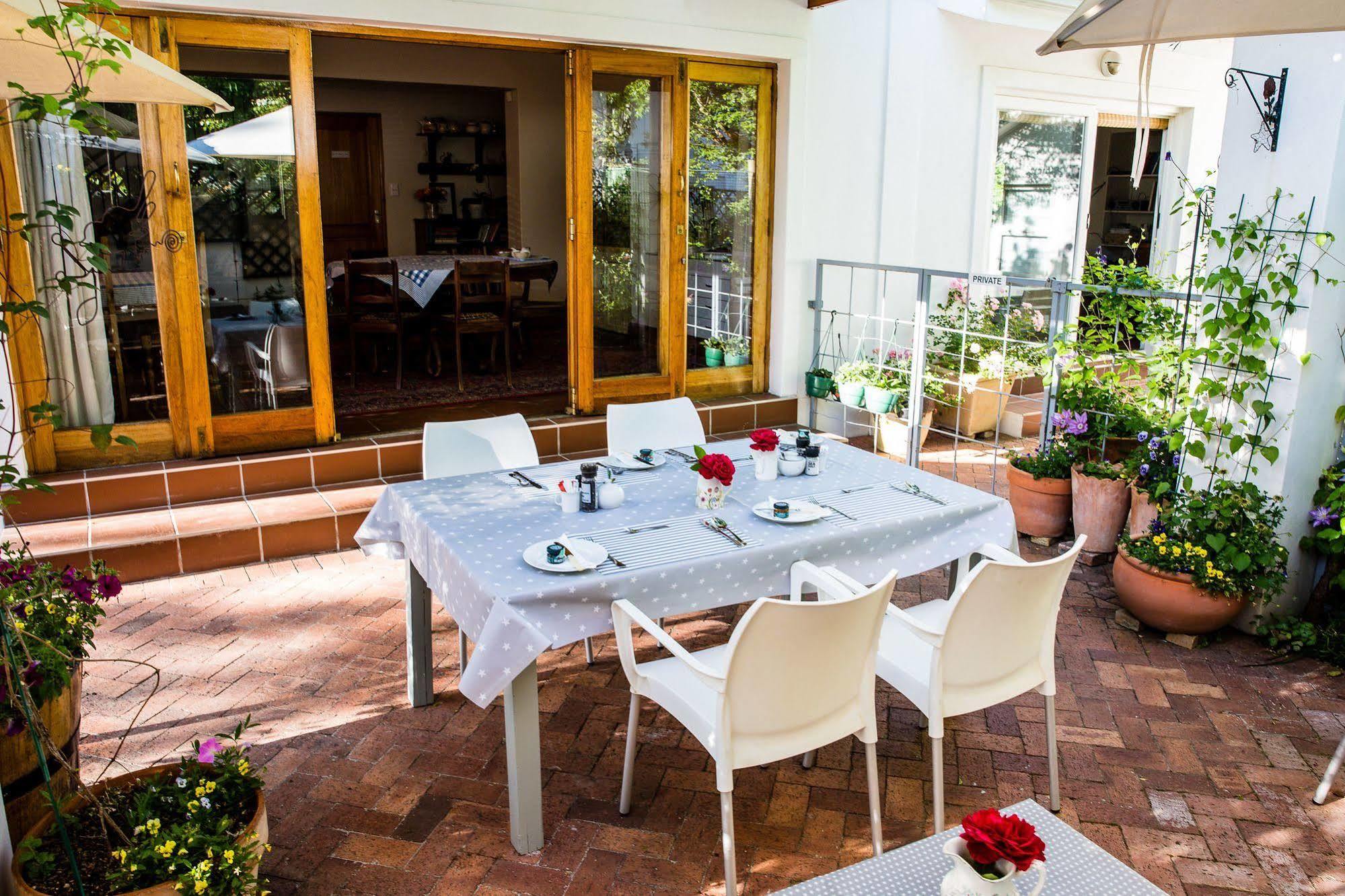 Penelope'S Stellenbosch Bed & Breakfast Exterior foto